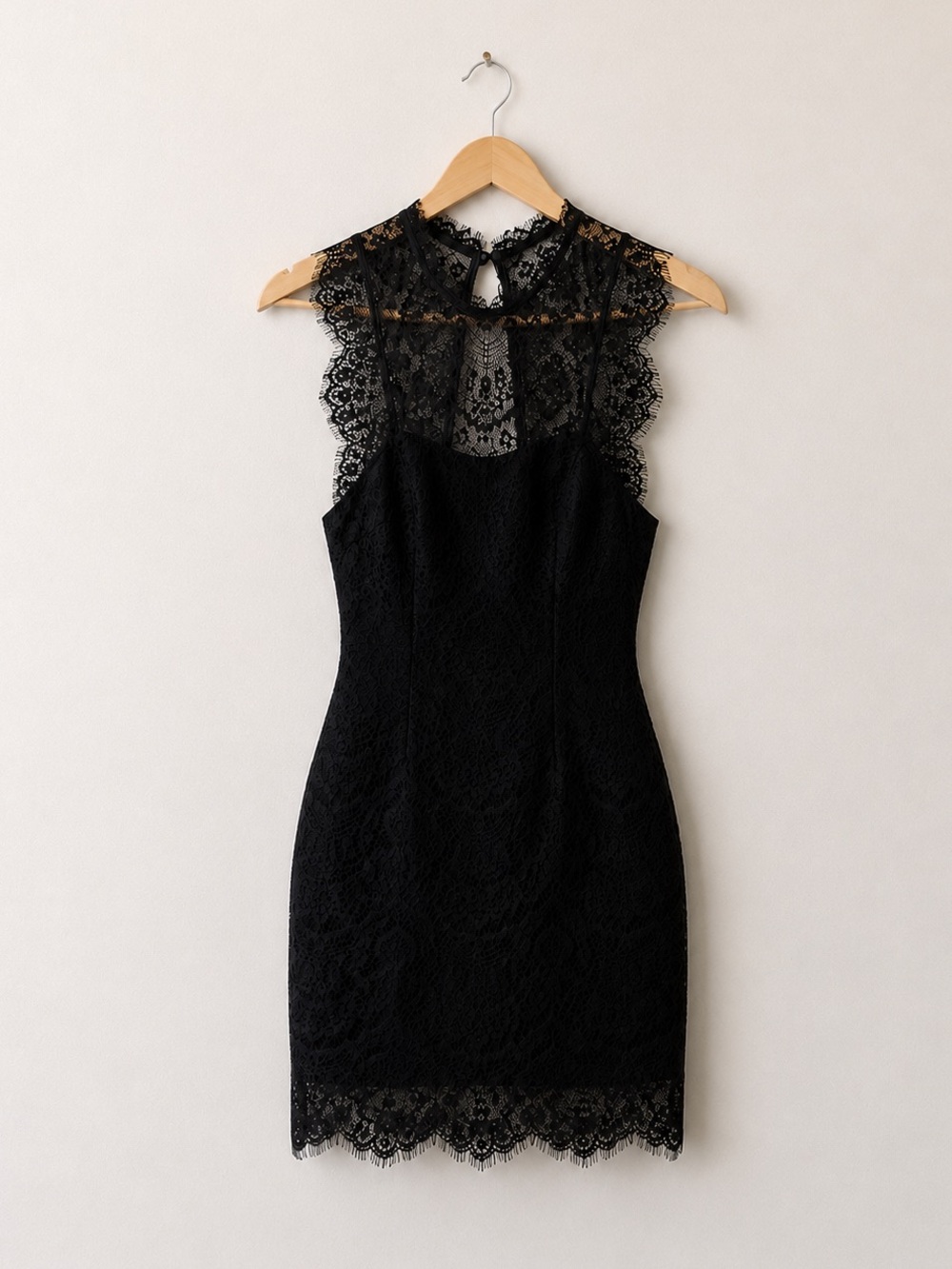 Bardot Braxton Lace Mini Dress Black Halter Keyhole Cut Out Back Size 6